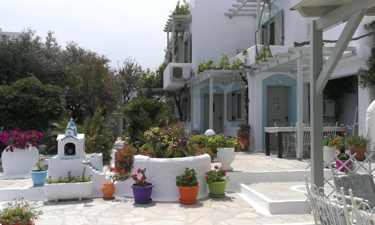 Vrohaki Studios & Rooms Piso Livadi Exterior foto