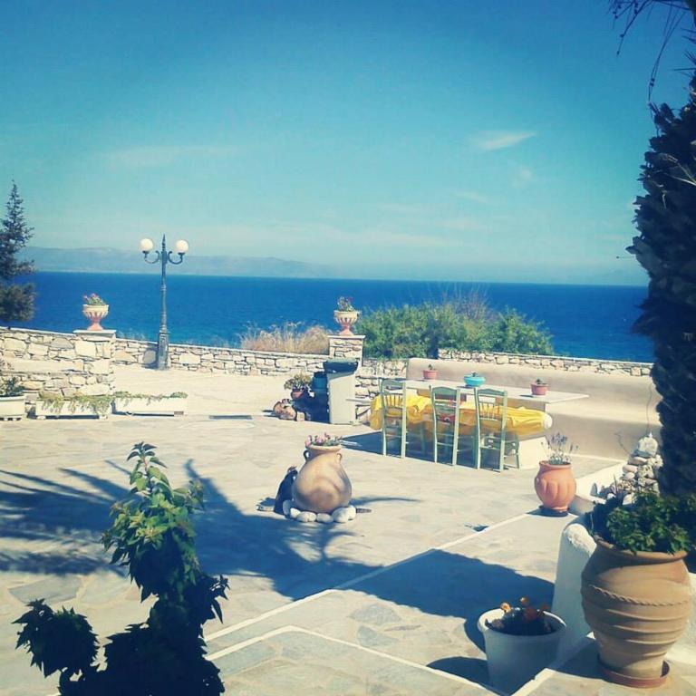 Vrohaki Studios & Rooms Piso Livadi Exterior foto