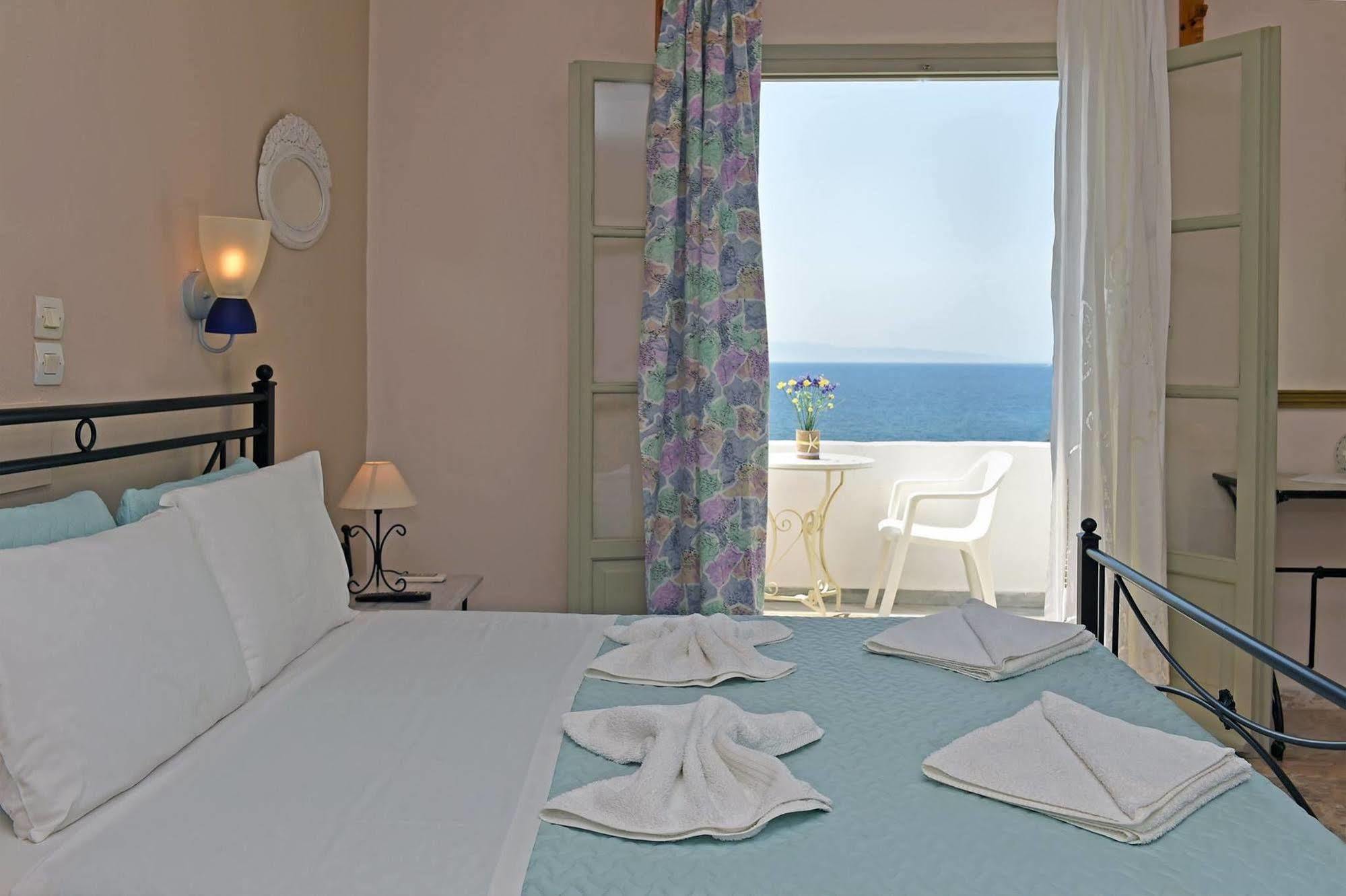 Vrohaki Studios & Rooms Piso Livadi Exterior foto
